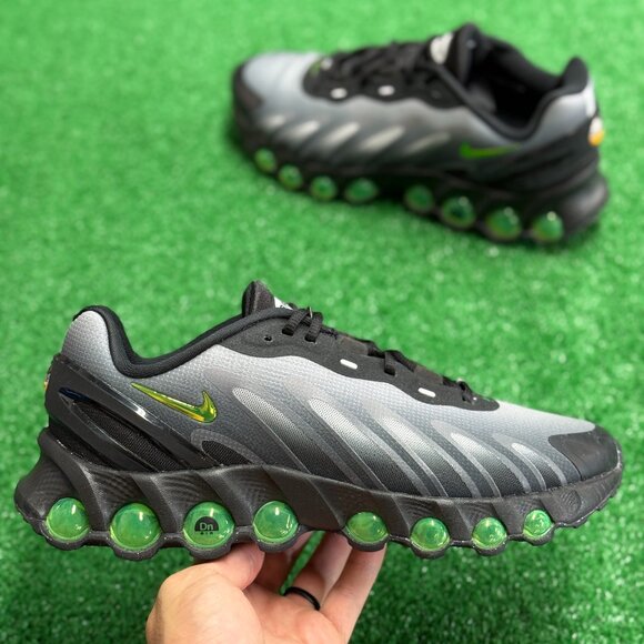 Nike Air Max Dn8 Black Volt Mens Shoes FQ7860-003 VNDS Sz 8.5 main image 7